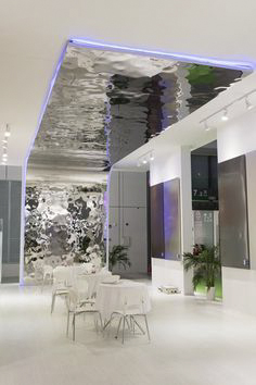 Water_ripple_sheet_celing-luxury_restaurant_design